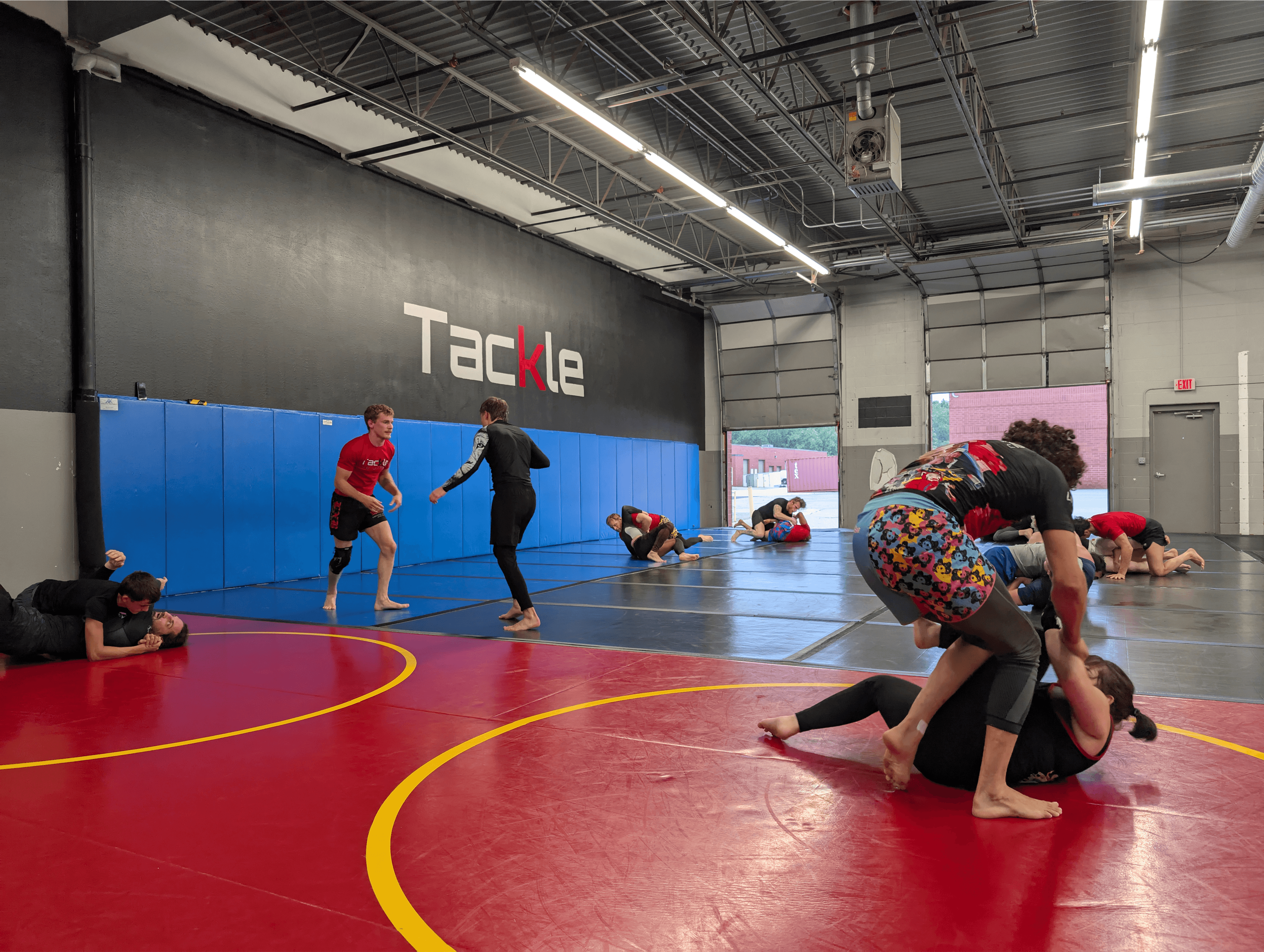 A no-gi jiu jitsu class sparring at Tackle Jiu Jitsu